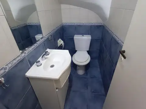 Depto Tipo Casa 4 ambientes con 2 baños