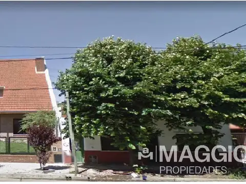 CASA VENTA RAMOS MEJIA 6 AMBIENTES