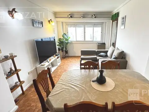 Departamento de 2 ambientes en alquiler por 24 meses. Zona La Perla. Muy luminoso.
