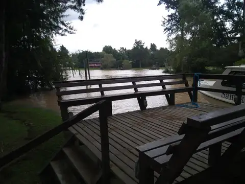 Estupenda Casa en el Delta Río Sarmiento Tigre doble casa! Acepta Permutas!