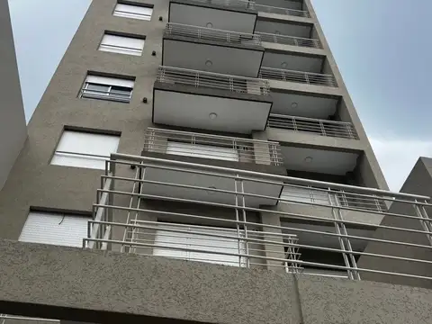 Valentin Gomez 4700, Piso 9