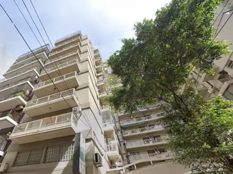 Uriburu y Arenales - Muy buen 2 Amb c Balcon - Recoleta