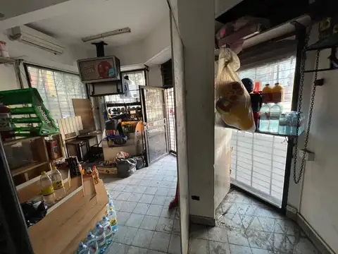 Avenida Directorio 600