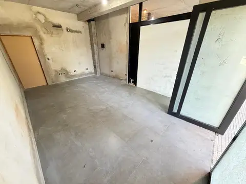 Espectacular local en edificio a estrenar 