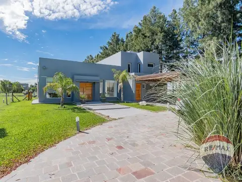 Casa en Venta en Haras Del Sur 2, USD 330.000