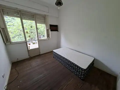 Depto Tipo Casa en Venta 60 años