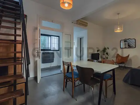 Juana Azurduy 2400, Piso 0