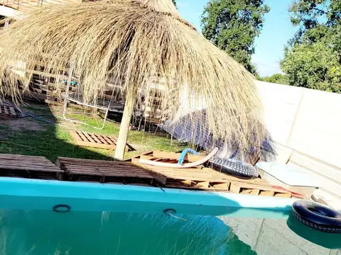 Casa 2 ambientes con 1 baño