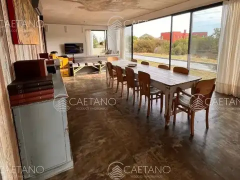 Casa en Alquiler Temporal en Punta Piedras, USD 29.000