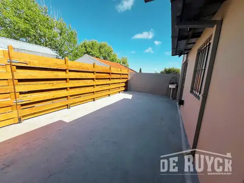 Depto Tipo Casa en Alquiler de 2 ambientes