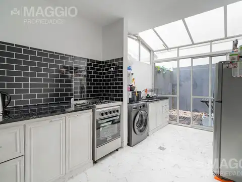 Depto Tipo Casa en Venta con 1 cocheras