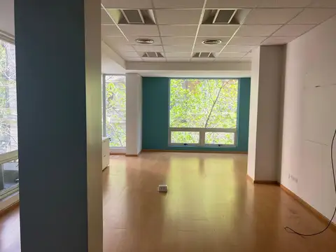 Oficina en Alquiler al Noreste