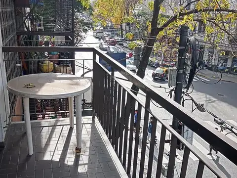 Av. Jujuy  al 100, 2° piso