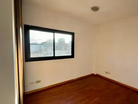 DEPARTAMENTO 3 AMBIENTES - CONTRAFRENTE