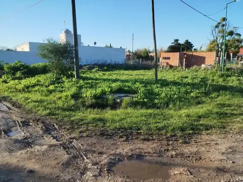 Terreno en Venta en Lisandro Olmos Etcheverry, USD 14.999