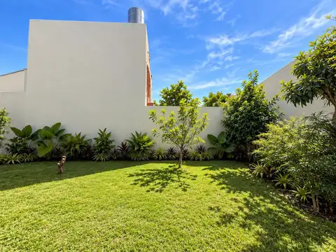 Casa Apto Crédito en Haedo | Lote de 290 m² Ideal Inversión o Refacción