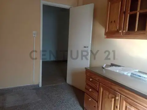 Venta de Departamento de 2 ambientes a Reciclar en Avellaneda.