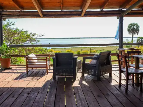 Hosteria en Venta frente al Rio Parana en Pcia. de Corrientes