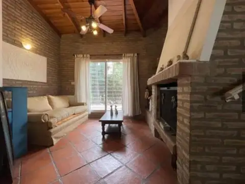 Casa en Alquiler al Norte