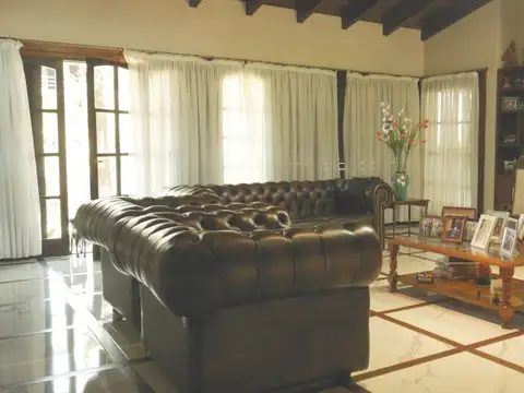 Casa en Venta al Oeste