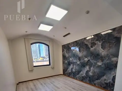 ALQUILER OFICINA 5 AMBIENTES CON COCHERA Y VISTA AL DIQUE – PUERTO MADERO.