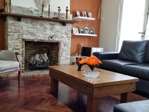 Sarandí 800, Piso 2°