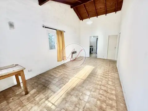 Casa 3 ambientes con 2 baños