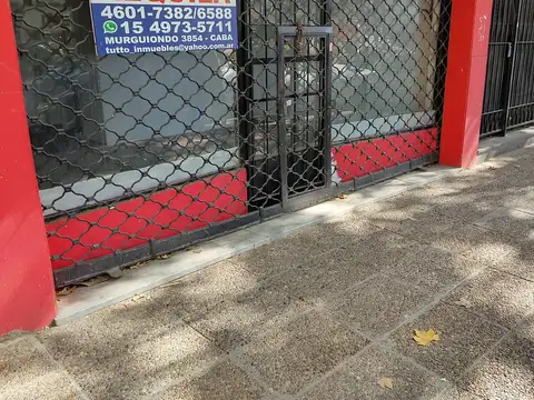 LOCAL SOBRE AVENIDA RIESTRA