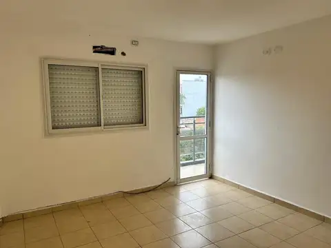 Departamento en Alquiler en Zona U.N.N.E, $ 420.000