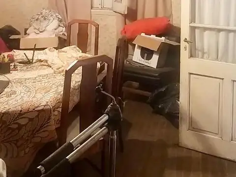 Casa 6 ambientes con 2 baños