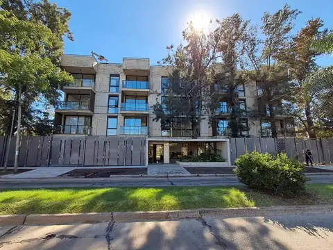 Departamento de 3 Ambientes con Balcón - Barrio General Pacheco