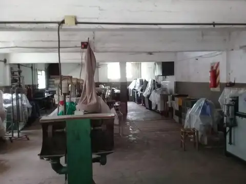 Galpon en Venta en Villa Ballester, USD 140.000