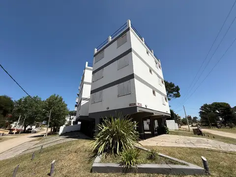 Departamento en venta c/ cochera en Zona Sur