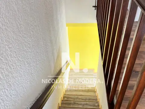 En venta casa de 2 plantas a metros del mar, de 3 dormitorios en Manantiales