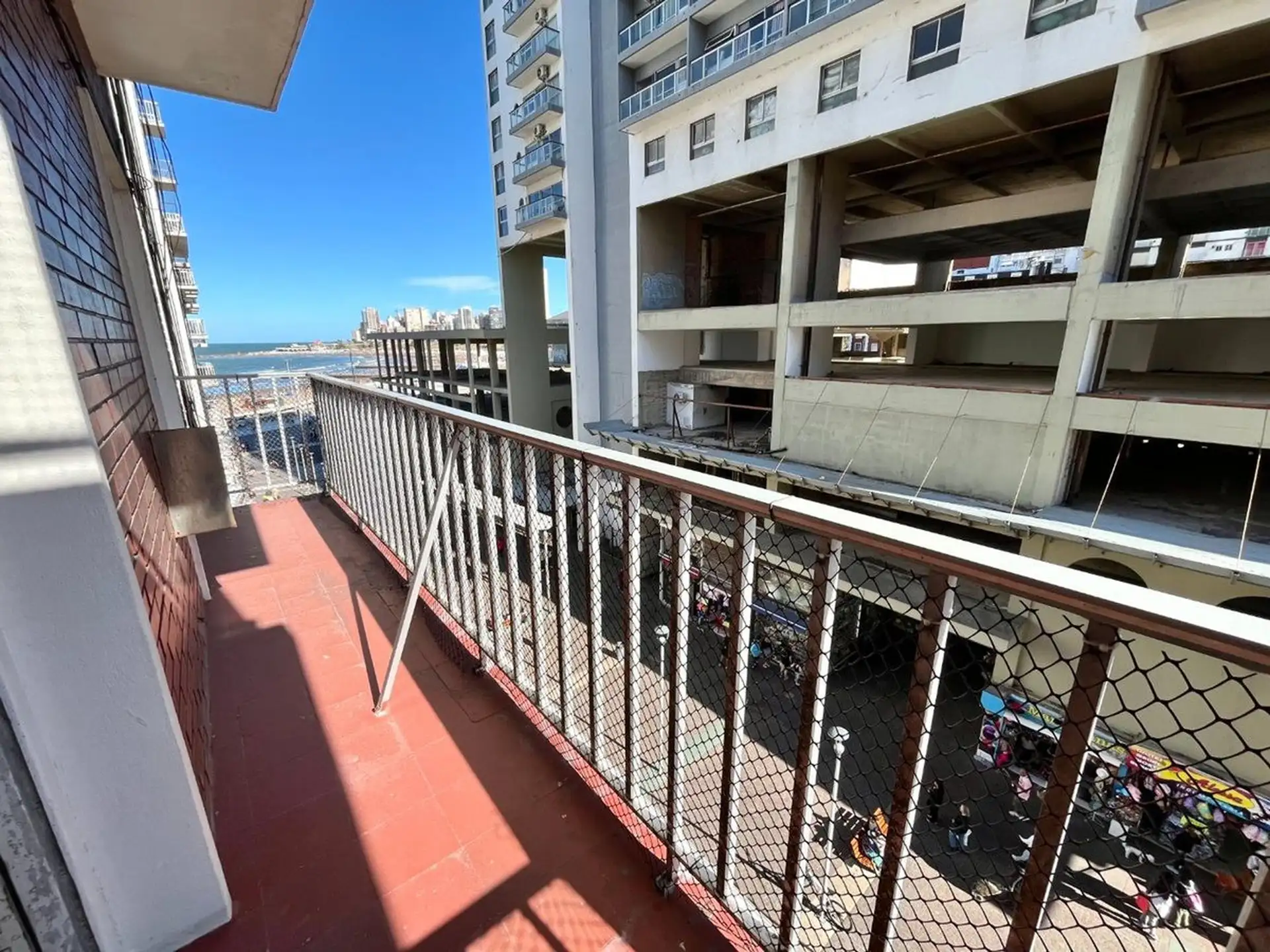 Dpto 3 amb en venta en Centro al frente con balcon