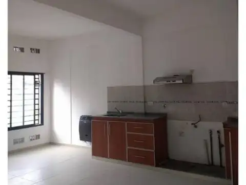 ALQUILER DEPTO 2 AMBIENTES PLANTA BAJA BERAZATEGUI OESTE