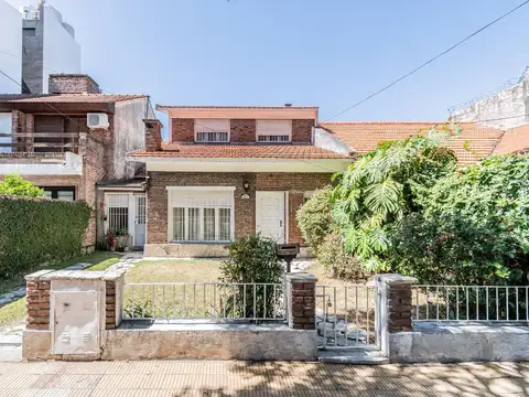 Casa en Venta con 1 cochera