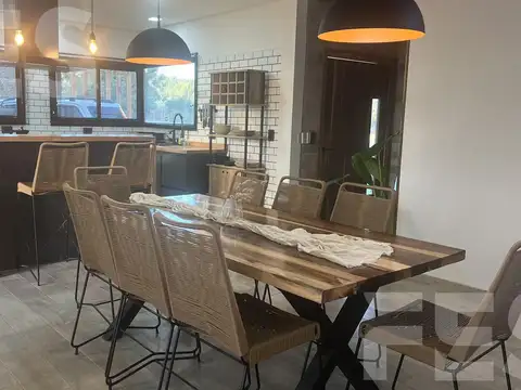 Casa en alquiler temporal pinamar barrio Nayades  para 6 personas