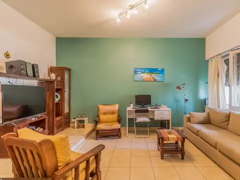 Marcelo Torcuato De Alvear 2100