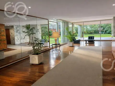 Mcal. Antonio José de Sucre 3000