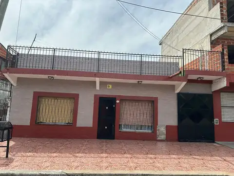 VENTA CASA 3 AMBIENTES VILLA LA FLORIDA QUILMES 
