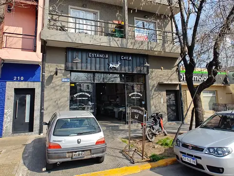 Avellaneda 200, Piso 1