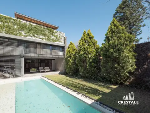 Venta / Permuta - Casa 3 dormitorios con patio y quincho - Echesortu, Rosario.