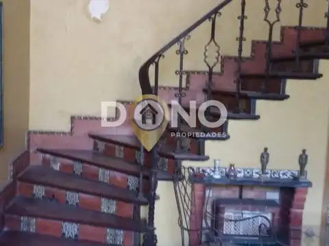 Casa - Venta - Argentina, Capital Federal - TINOGASTA 2700