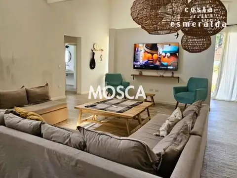 COSTA ESMERALDA