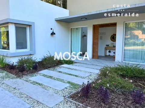 Casa en Pinamar . Deportiva