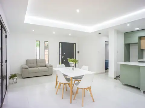 Casa en Venta al Este