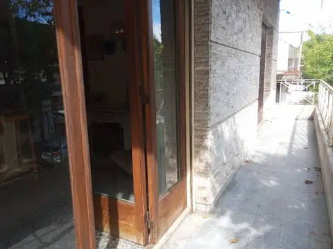 Depto Tipo Casa en Venta en Mataderos, USD 200.000