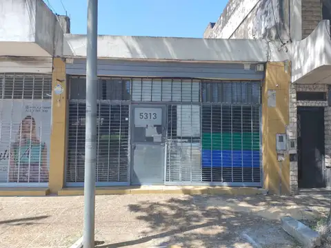 Local al frente en alquiler - San Juan 5300 - Rosario