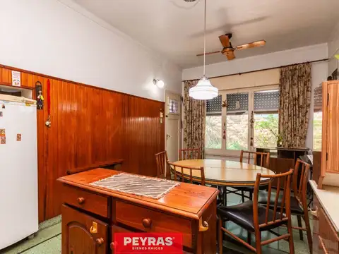 Depto Tipo Casa 6 ambientes con 2 baños